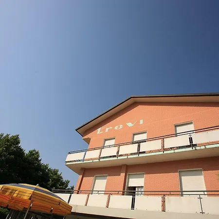 Trevi Hotel 2*