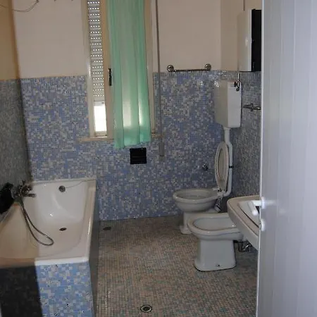 Trevi Hotel