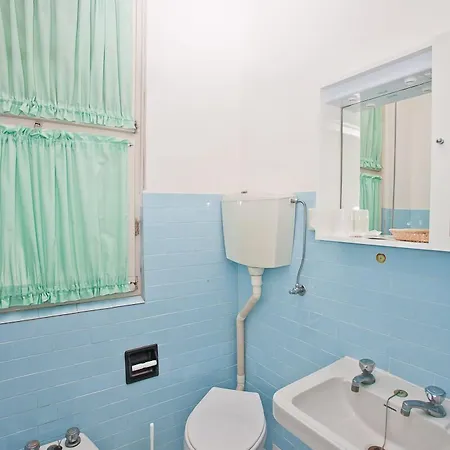 Trevi Hotel