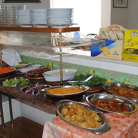 Trevi Hotel 2*